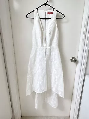 $365 • Buy Like New! Manning Cartell Midi Cocktail Party Floral White Lace Dress XS 6