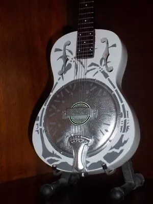 Mini Resonator Guitar DIRE STRAITS MARK KNOPFLER GIFT Memorabilia FREE STAND • $34.95