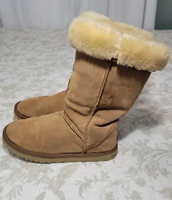 UGG Australia Women's Classic Tall Winter Sheepskin Boots Size 8 • $25.76