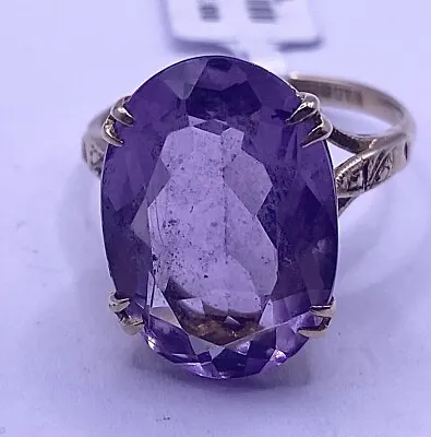 9ct Yellow Gold Amethyst Ring Size R • £135