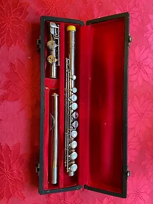 Yamaha YFL-21N Flute • $150