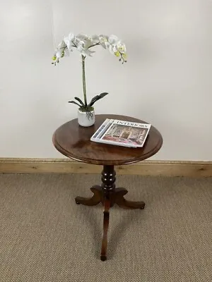 Antique Mahogany Tilt Top Table - Living Room Lamp Table • £300