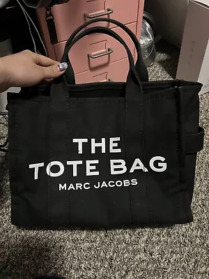 MARC JACOBS  The Medium Tote Bag Crossbody Convertible Black • $100