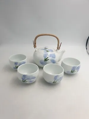 Japanese Take Porcelain Lidded Teapot & 4 Tea Cups Set Blue Raised Floral Motif • £28.99