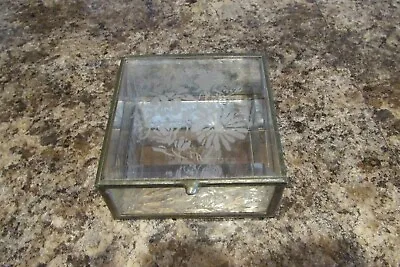 Vintage Etched Floral Design Glass & Copper Lidded Trinket Display Box 2.5 In • $15.99
