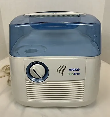 EUC Vicks 1 Gallon Cool Mist Humidifier V3900 Blue/White UV Light-Works Great • $29.99