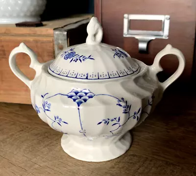 Myott Finlandia Sugar Bowl Staffordshire England Blue Floral Staffordshire Ware • $15.99