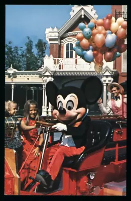 Postcard Disney World Chief Fire Mouse Mickey Mouse Fire Engine Main St USA M • $3.99