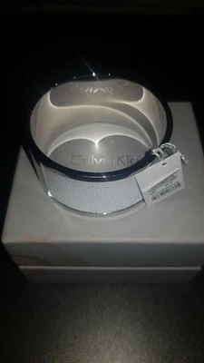 £30 • Buy Calvin Klein Womens Bangle 