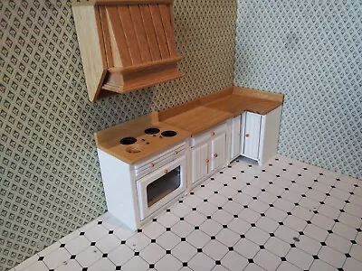 £14 • Buy 12th Scale Dolls House Country Kitchen Set