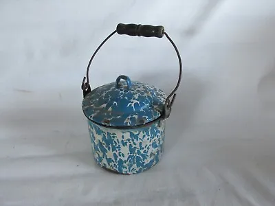 Vintage Enamelware/Graniteware Berry Bucket Pail Blue Swirl W Wood Handle & Lid • $28.50