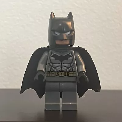 LEGO SUPER HEROS Batman Minifigure (SH151) Lot #5 • $12