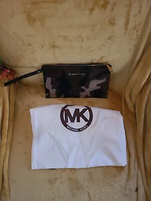 NEW Michael Kors Camouflage Calf Hair Clutch Gold Accent W/ Dustbag • $50