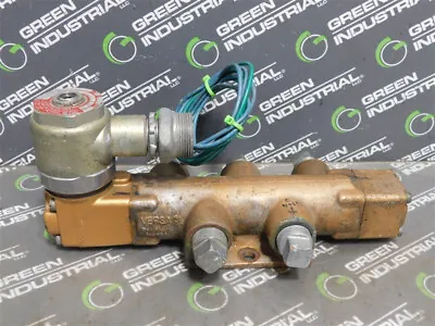 USED Versa Valves VSG-4522-XX-11 Four Way Valve 40-175 PSI 1.21MPa 120V 60HZ 12W • $150