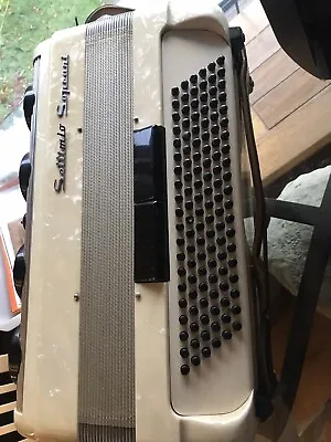 Piano Accordian • $2000