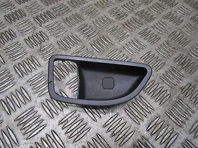 2013 Hyundai I30 5dr Passenger Side Front Inner Door Handle Cover Trim Oem • $21.46