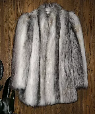 Vintage 1980's Silver/White Faux Fur Coat By Casper • $100