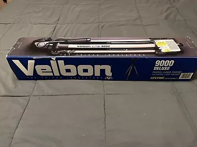 Velbon 9000 Deluxe Tripod • $40