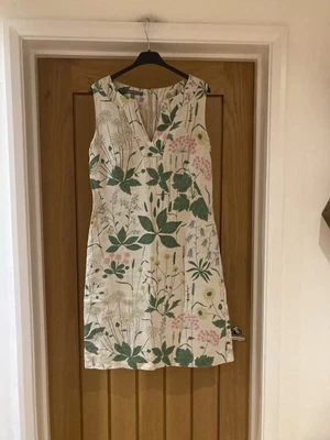 £7.99 • Buy Ladies Laura Ashley Beige Linen Shift Dress With Flower And Leaf Print Size￼ 8