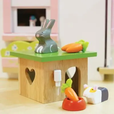 Bunny & Guinea Pig & Accessories Wooden Set For Child's Dolls House   Le Toy Van • £9.95