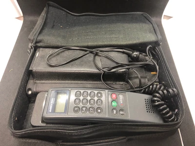 $20 • Buy Vintage Motorola America Series Mobile Car Phone W/ Carry Bag -untested