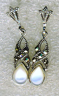 925 Sterling Silver Dainty White Mother Of Pearl & Marcasite Drop Earrings  L1  • £18.99