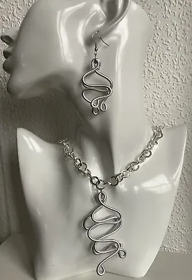 Silver Chunky Chain Hammered Hearts Necklace Set. • £8