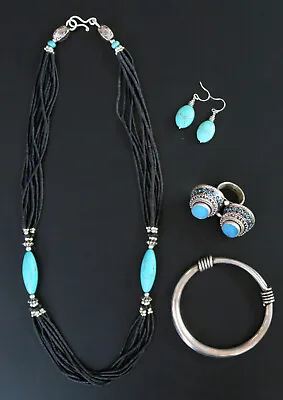 £20.46 • Buy LOT Of TRIBAL JEWELRY With Necklace, Earrings, Bracelet And Double-Ring (5319)