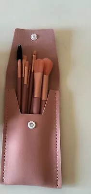 Make Up Brushes In Pouch • £3.40