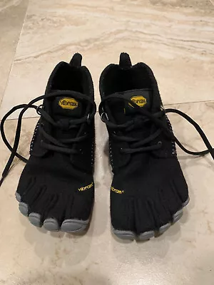 Vibram Five Finger CVT Wool Women's Athletic Shoes Black Size EU 37 7-7.5 US • $60