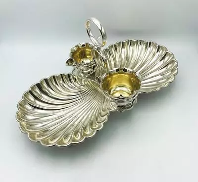 LARGE STRAWBERRY DISH ANTIQUE SILVER PLATED C1890 DANIEL & ARTER • £165