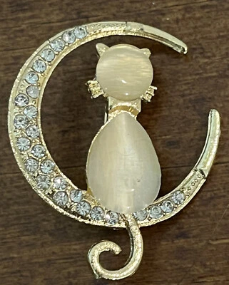 $11.25 • Buy VINTAGE ESTATE GOLD TONE RHINESTONE CAT MOON 1.25” BROOCH Costume Jewelry
