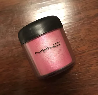 MAC Pigment In Fuchsia Jumbo Jar 7.5 G 0.26 Oz • $20