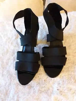 Vince Camuto Open Toes Strappy Heel Sandals Size 9M • $20