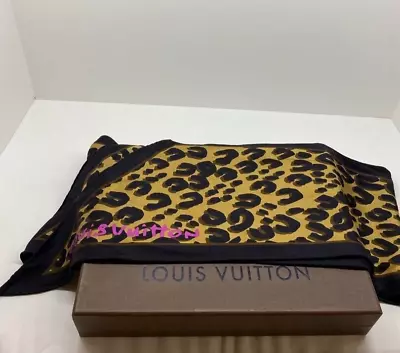LOUIS VUITTON Scarf Authentic Cloth Fashion Leopard Pattern • £145.43