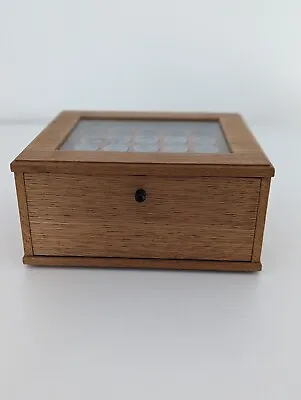 Wooden Gold Sovereign Coin Cabinet 5 Drawers Hinge Door With 80 Capsules • £220