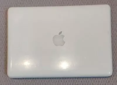 £70 • Buy Apple MacBook MC207B/A A1342 13.3in. - White