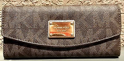 Michael Kors Monogram Bifold Wallet Cream Brown Zip Around Clutch Organizer MK Q • $24.99