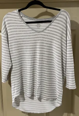 Majestic Paris French Touch Soft Touch Gray&White 3/4 Sleeve Top Size 4 • $10