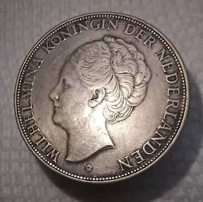 1939 2 1/2 Gulden Netherlands WWII Era Large Silver World Coin • $29.50