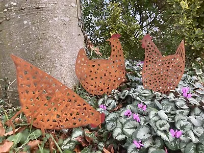 Set Of 3 Metal Rusty Chicken Hen Silhouette Garden Art Stakes / Spikes Ornament • £32