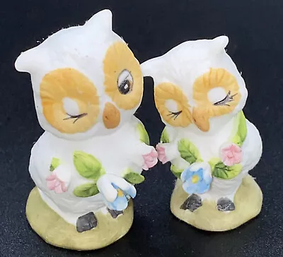 Vintage MARURI MASTERPIECE Winking Owl Pair Family Bone China Mini Figures • $22.99