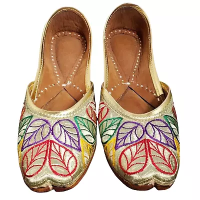 Ladies Indian Wedding Shoes Punjabi Jutti Khussa Embroidered Leather US Size 7 • $12.99