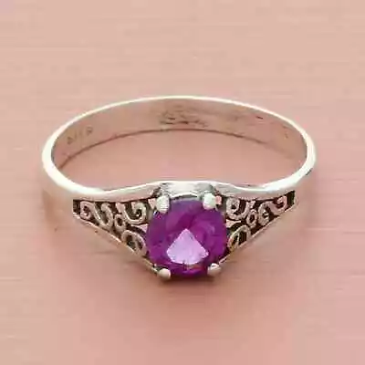 Sterling Silver Vintage Round-cut Color Changing Purple Sapphire Ring Size 9.75 • $80