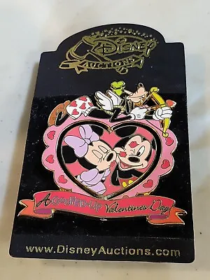 Disney Auctions Goofed-Up Valentines Day Mickey Minnie Pluto Spinner LE 100 Pin • $180