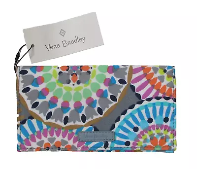 Vera Bradley Checkbook Cover Sunny Medallion • $20