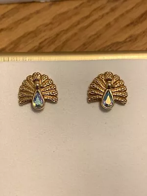 Lovely Avon Vintage Pretty Peacock Pierced Earrings • $16