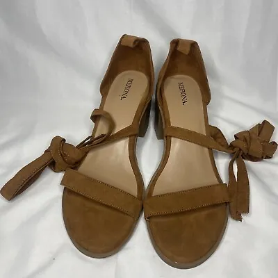 Merona Women Size 8 Brown Suede Heel • $11.90