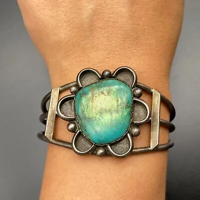 Vintage Navajo Turquoise Silver Bracelet Cuff 6-5/8  • $485