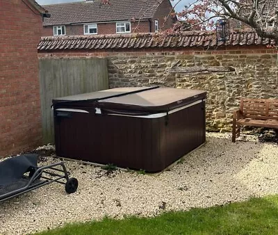 Jacuzzi J235 Hot Tub | FSH | 6 Person | W/ Lounger  | 2 Years Old! | RRP £6999 • £1999
